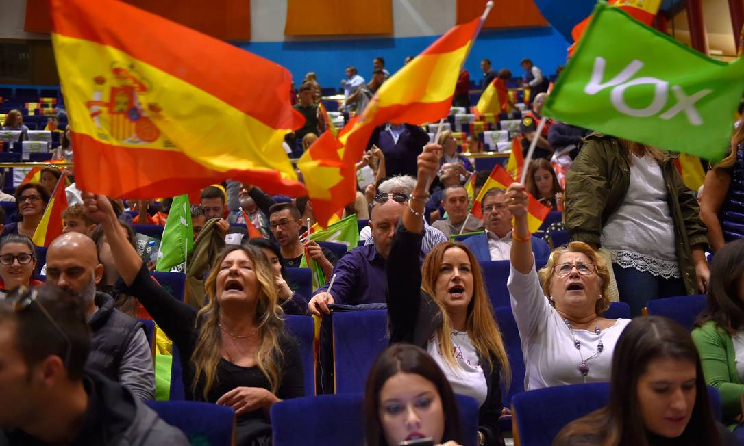 Apoiadores do partido de extrema direita Vox num comício em Santander, Espanha Foto: ANDER GILLENEA / AFP/01-11-2019