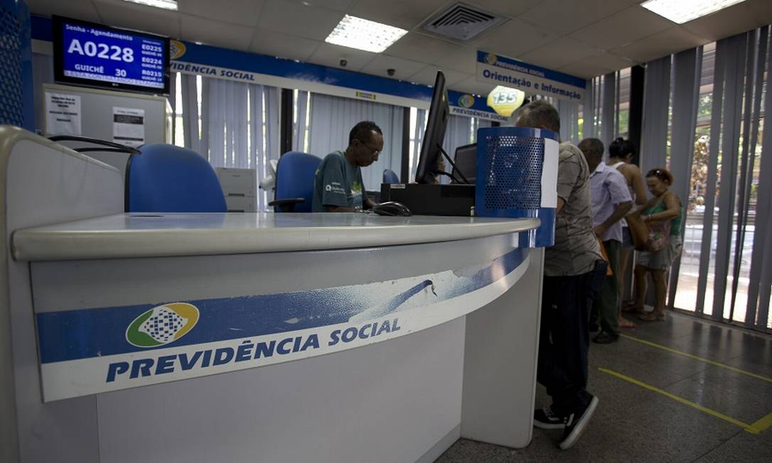 Previdência: novas regras ainda não chegaram às agências do INSS - Jornal O Globo