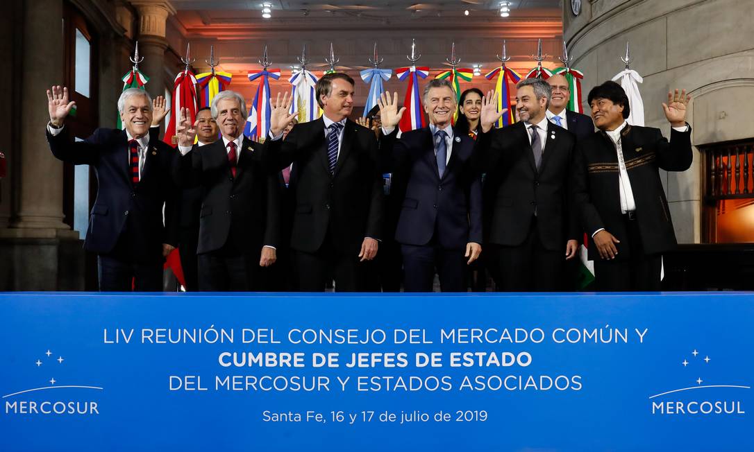 Bolsonaro e os atuais presidentes do Mercosul na cúpula de Santa Fé, Argentina, em julho: mudanças na Argentina e no Uruguai Foto: Alan Santos / Presidência da República/17-7-2019