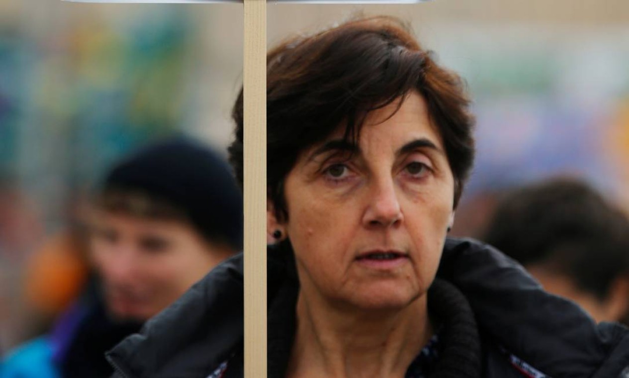 "Eu sou um professor com raiva", diz a mensagem no cartaz da francesa em Marselha. Quase 70% dos professores da educação básica e ensino médio estão em greve Foto: Jean-Paul Pelissier / Reuters