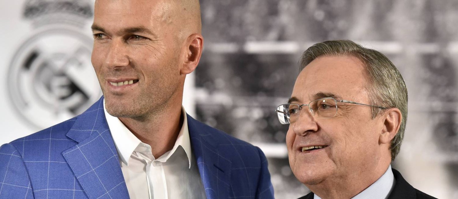 O técnico do Real Madrid, Zinedine Zidane, e o presidente do clube, Florentino Pérez, em janeiro de 2016 Foto: Gerard Julien / AFP