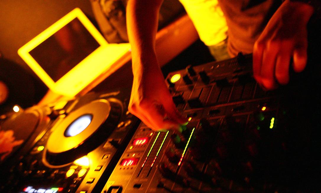 DJ é uma das categorias ligadas à cultura que podem deixar de ser MEI em 2020 Foto: André Coelho