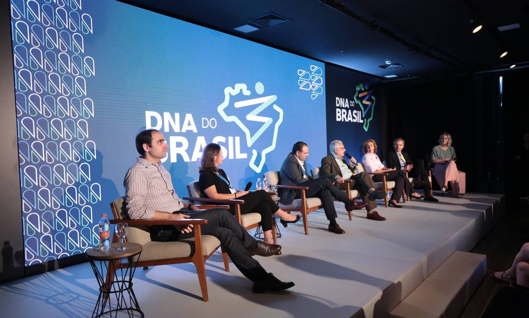 Representantes de universidades e iniciativa privada no evento de lançamento do projeto "DNA do Brasil" Foto: Dasa/divulgação