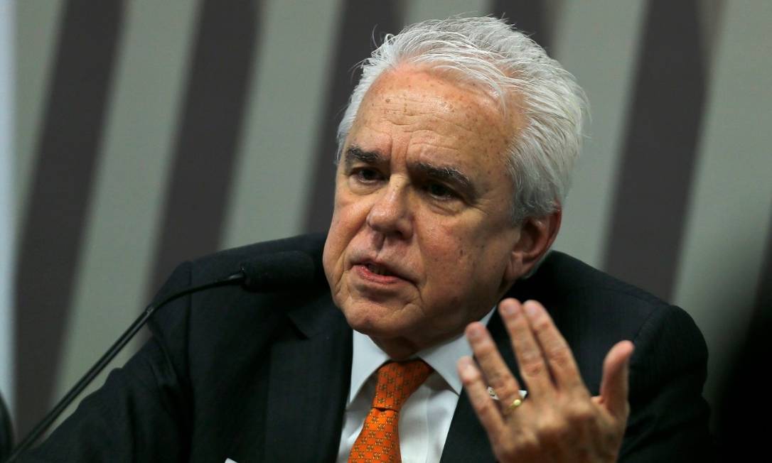 Castello Branco: Petrobras quer se desfazer de ações da Braskem em 12 meses Foto: Jorge William / Agência O Globo