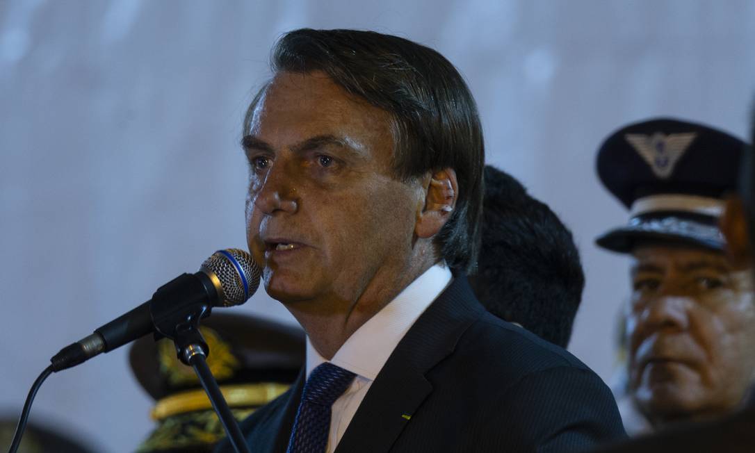 O presidente Jair Bolsonaro em evento no IME Foto: Alexandre Cassiano / Agência O Globo