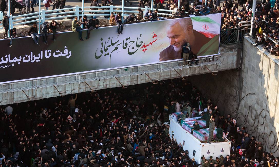 Cortejo fúnebre em homenagem ao general Qassem Soleimani em Teerã Foto: ARASH KHAMOOSHI / NYT/06-01-2020