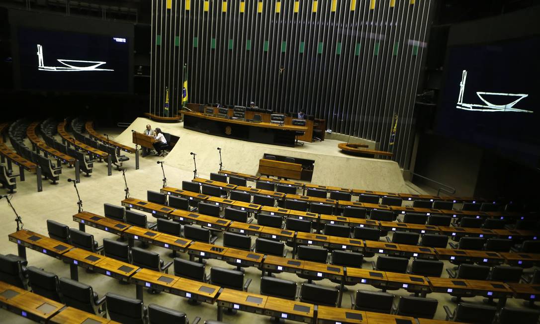 O plenário da Câmara dos Deputados em Brasília Foto: Jorge William / Agência O Globo