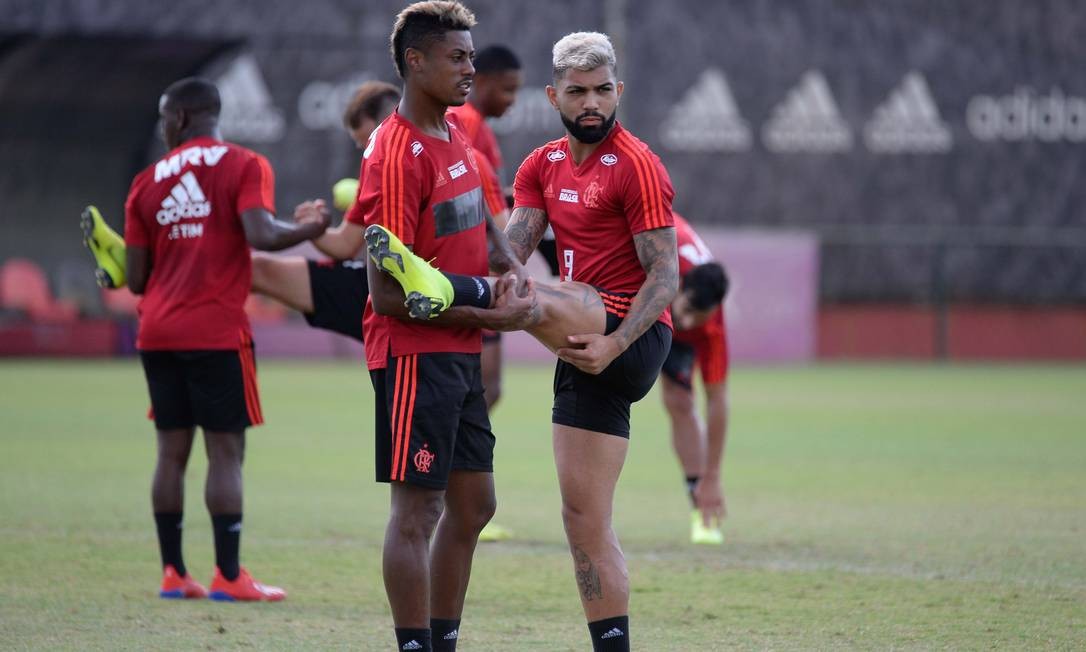 A dupla de atacantes durante treino no CT do Flamengo Foto: Alexandre Vidal / Flamengo