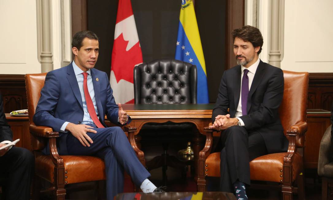 Primeiro-ministro canadense, Justin Trudeau, e líder da oposição venezuelana, Juan Guaidó, durante reunião em Ottawa. Foto: DAVE CHAN / AFP