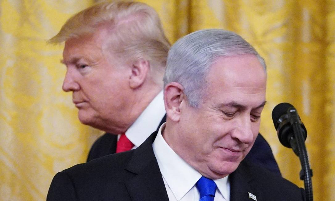 Presidente Donald Trump e o premier Benjamin Netanyahu durante apresentação do plano americano para o conflito entre Israel e Palestina Foto: MANDEL NGAN / AFP