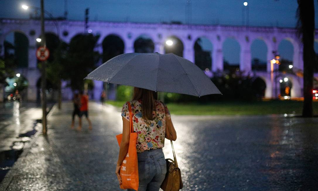 Rio Entra Em Estágio De Atenção E Chuva Muito Forte Atinge A Cidade Novamente Jornal O Globo 