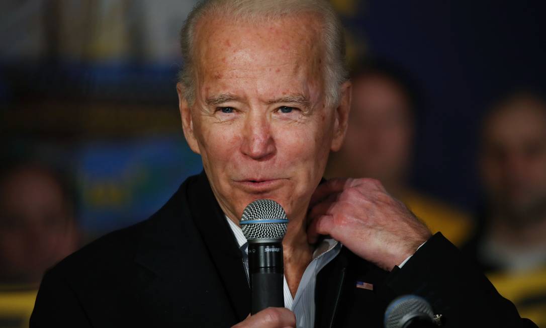 Ex-vice-presidente e pré-candidato à Presidência, Joe Biden faz campanha em New Hampshire antes das primárias da semana que vem Foto: SPENCER PLATT / AFP
