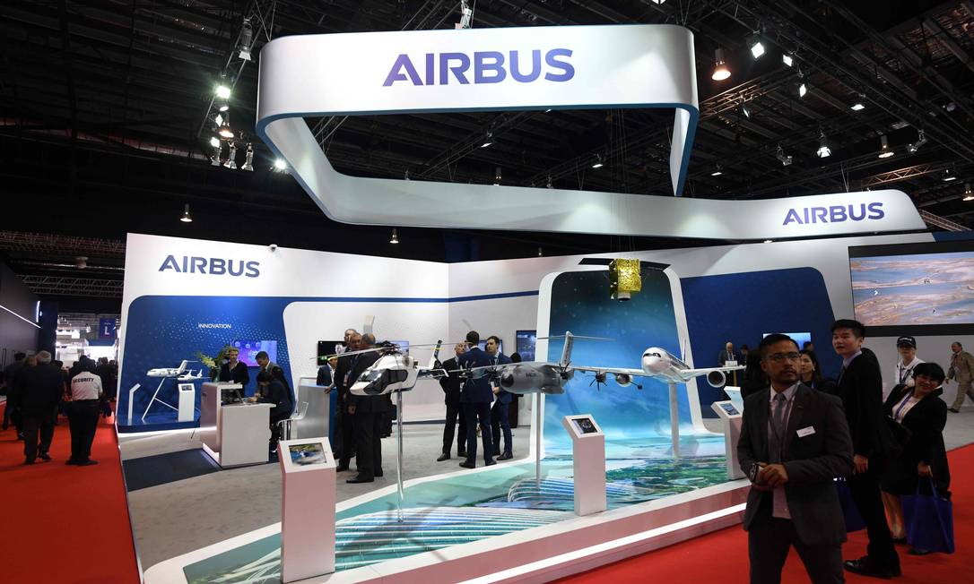A Airbus lamentou a decisão do governo dos EUA, de aumentar tarifas de importação sobre aviões da empresa Foto: ROSLAN RAHMAN / AFP