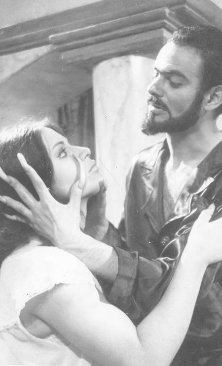 Mojica em cena do filme "Esta noite encarnarei no teu cadáver"(1967) Foto: Arquivo