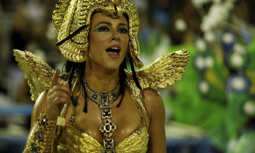 Paolla Oliveira brilhou como como Cleópatra na Grande Rio Foto: Brenno Carvalho / Agência O Globo