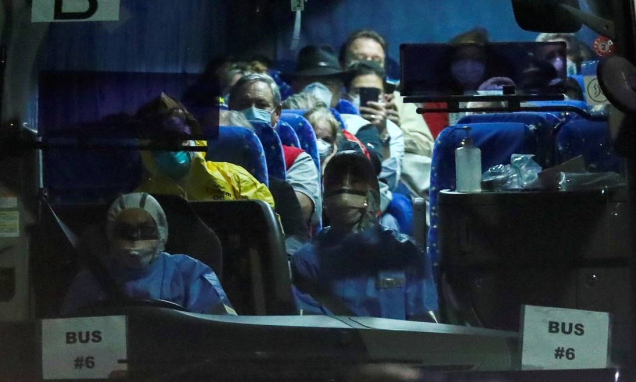 Número de casos nos Estados Unidos sobe para 53, sendo 36 passageiros do avio Diamond Princess Foto: Athit Perawongmetha / REUTERS