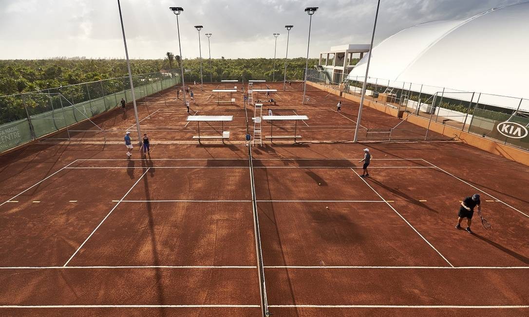 Quadras do Rafa Nadal Tennis Centre, centro de treinamento da modalidade no TRS Coral Hotel, em Costa Mujeres Foto: Divulgação