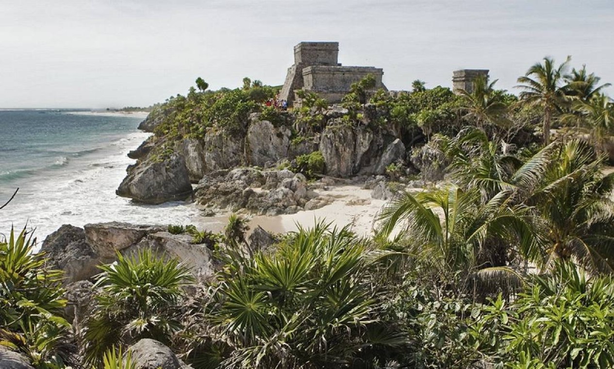 El Castillo, centro do sítio arqueológico maia em Tulum, na beira do mar do Caribe mexicano Foto: Ricardo Espinosa / Divulgação