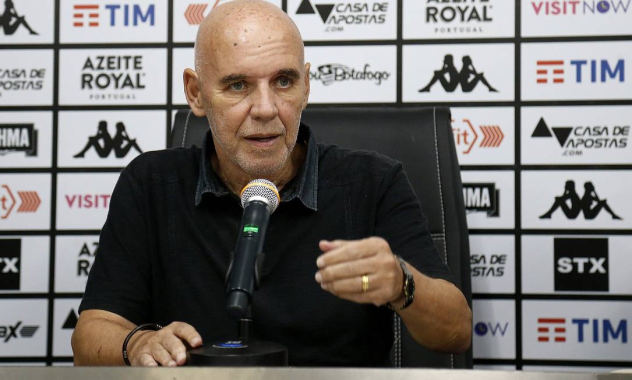 Valdir Espinosa pede coragem e vê Botafogo em luta de 'Davi