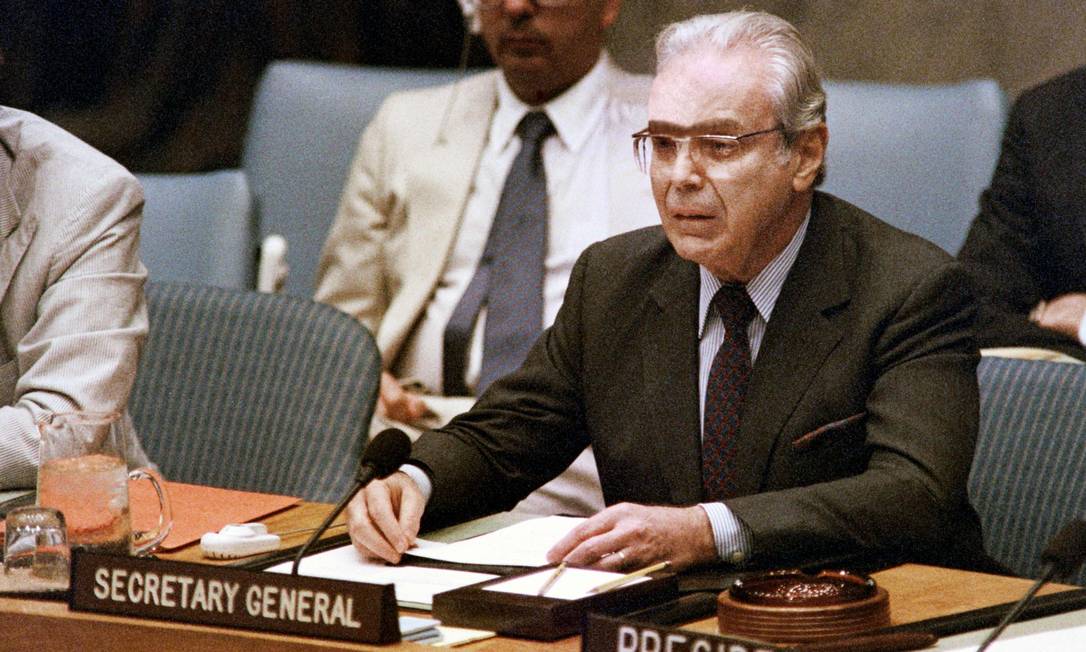 Javier Pérez de Cuéllar quando era secretário geral da ONU Foto: MARK CARDWELL / AFP