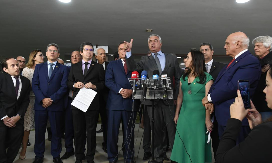 Grupo De 75 Parlamentares Pede A Bolsonaro Para Retirar Projeto Que ...