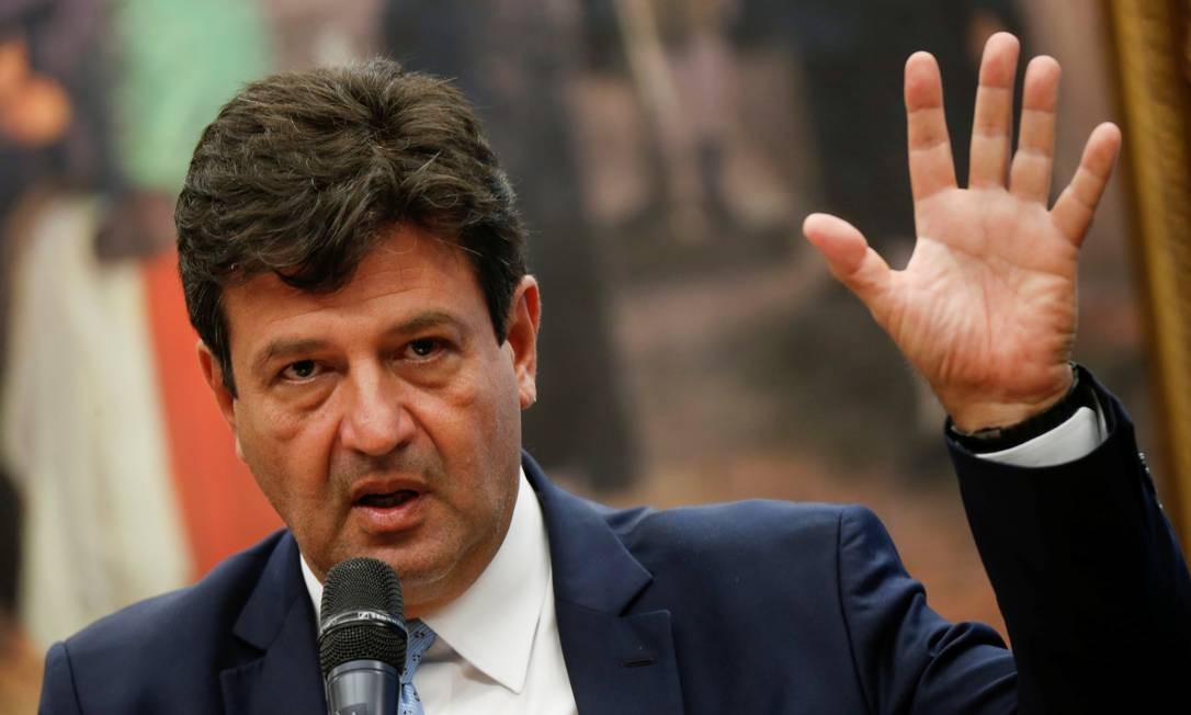 O ministro da Saúde, Luiz Henrique Mandetta, durante sua participação em audiência na Câmara dos Deputados, na quarta-feira Foto: ADRIANO MACHADO / REUTERS
