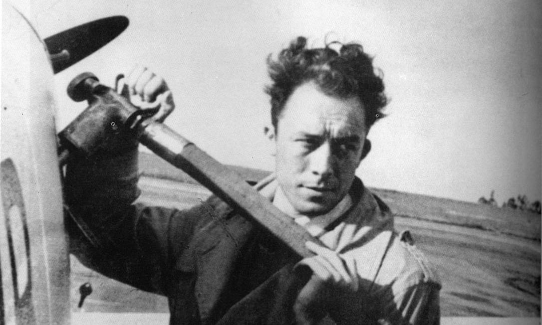 O escritor franco-argelino Albert Camus Foto: Mamaine Koestler / Divulgação
