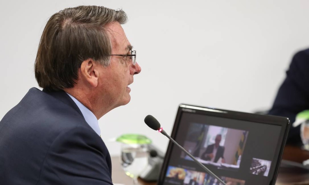 O presidente Jair Bolsonaro fez duas videoconferências com governadores do Sul e Centro-Oeste nesta terça-feira (24) para tratar das medidas de prevenção à Covid-19 Foto: Marcos Corrêa / PR