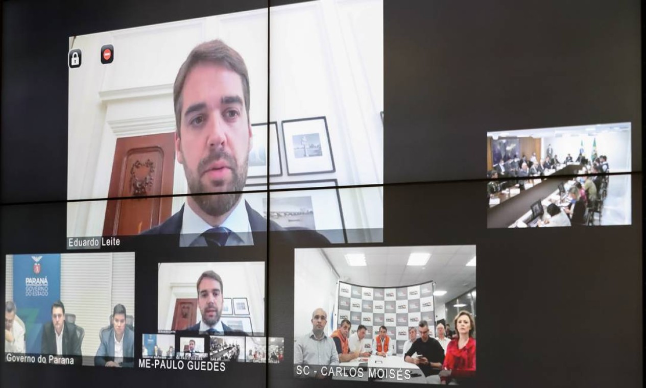 Governadores do Sul reunidos por videoconferência com o presidente Bolsonaro e seu ministros Foto: Marcos Corrêa / PR