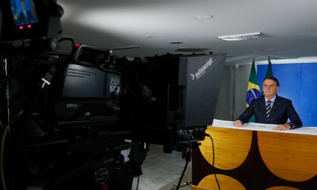 O presidente Jair Bolsonaro grava pronunciamento sobre coronavírus Foto: Reprodução/Twitter