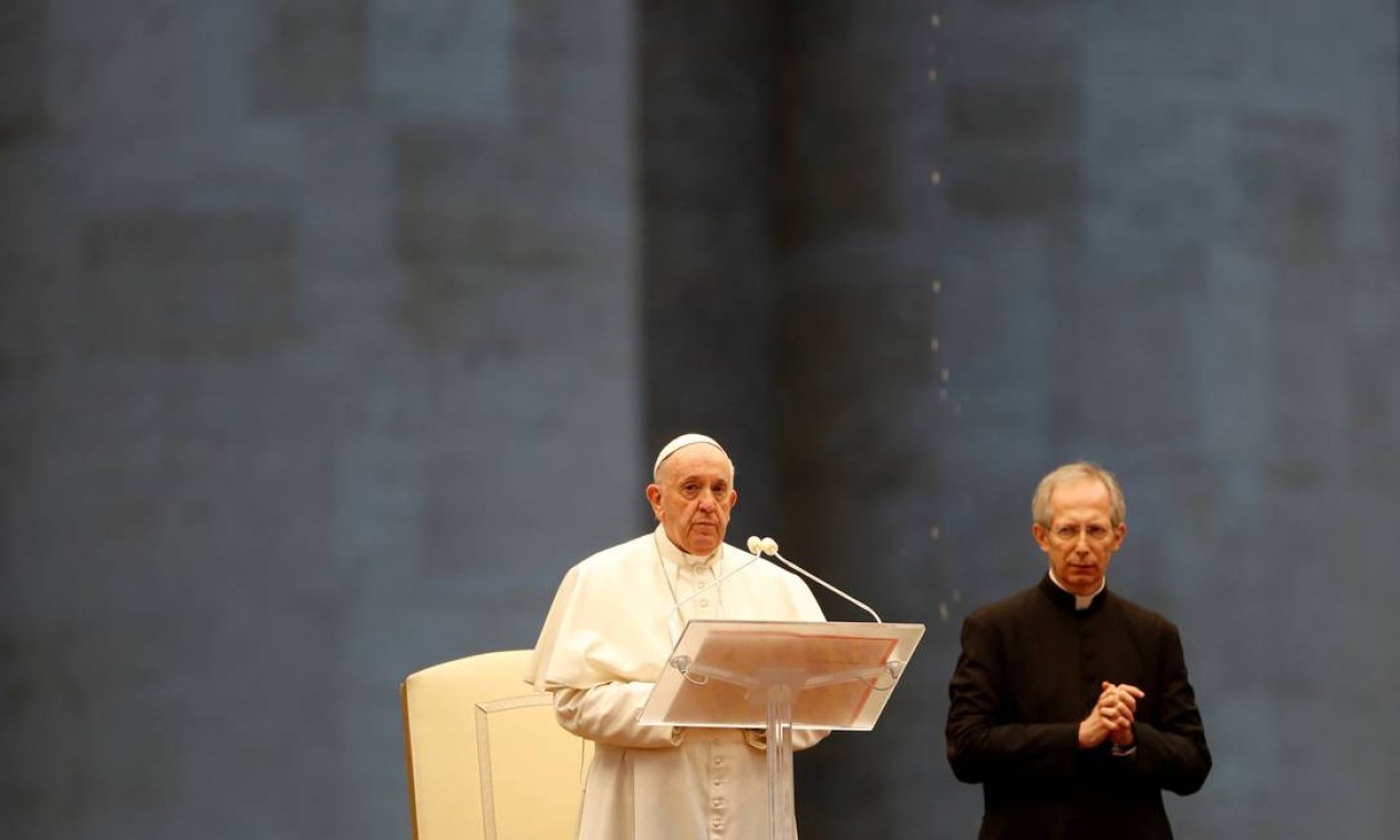 Papa Francisco faz oração especial pelo fim da pandemia de Covid-19; veja  fotos - Jornal O Globo