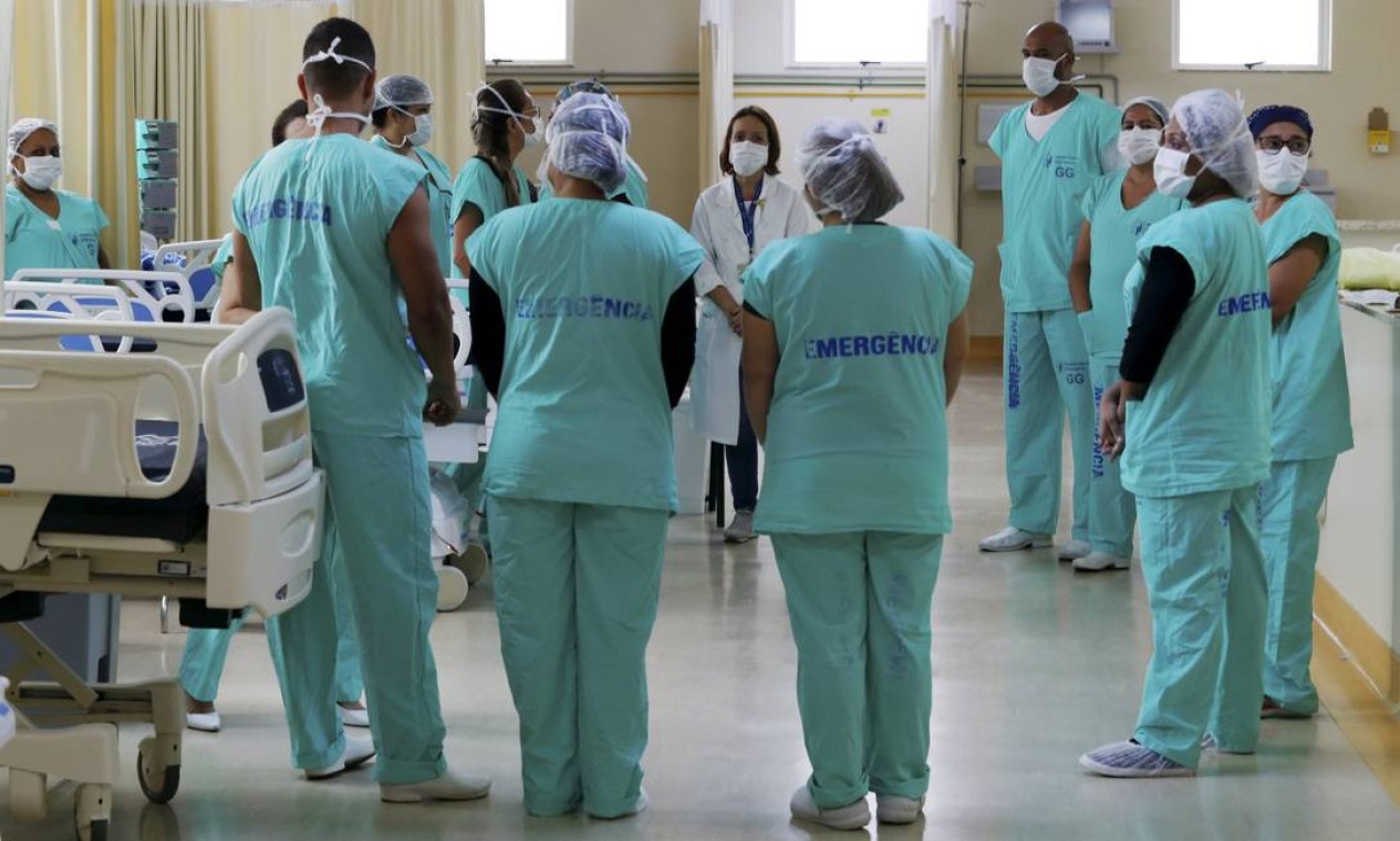 Hospital Federal de Bonsucesso, na Zona Norte do Rio, dá treinamento para atendimentos de pacientes com Covid -19 Foto: Fabiano Rocha / Agência O Globo