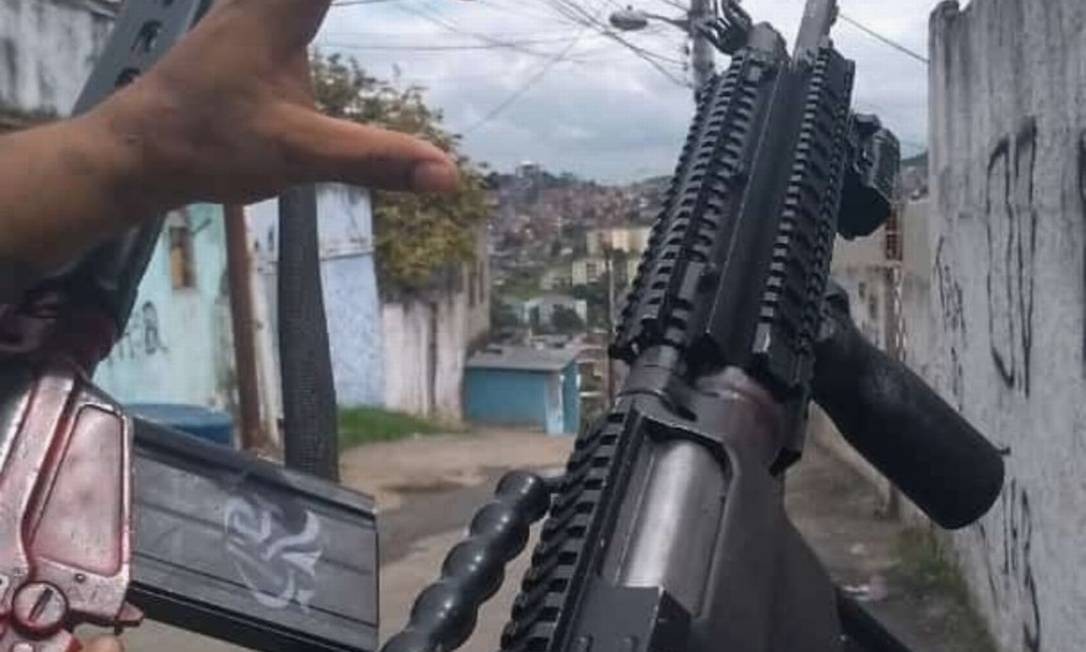 Coronavírus tráfico e milícia disputam favelas no Rio em meio à