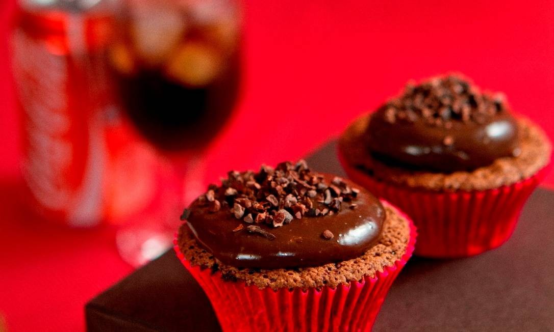 Cupcake de chocolate com Coca-Cola, da MP Tortas Foto: Divulgação