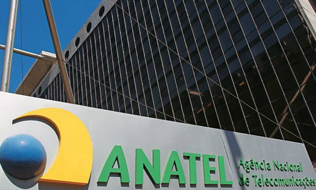 A Anatel comunicou às operadoras sobre a decisão judicial Foto: Igo Estrela / Agência O Globo