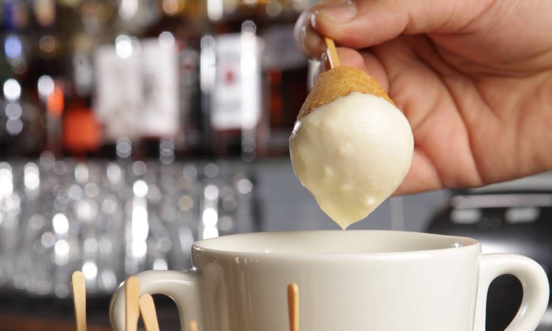 Fondue de coxinh: Bar da Frente Foto: Divulgação/Berg Silva