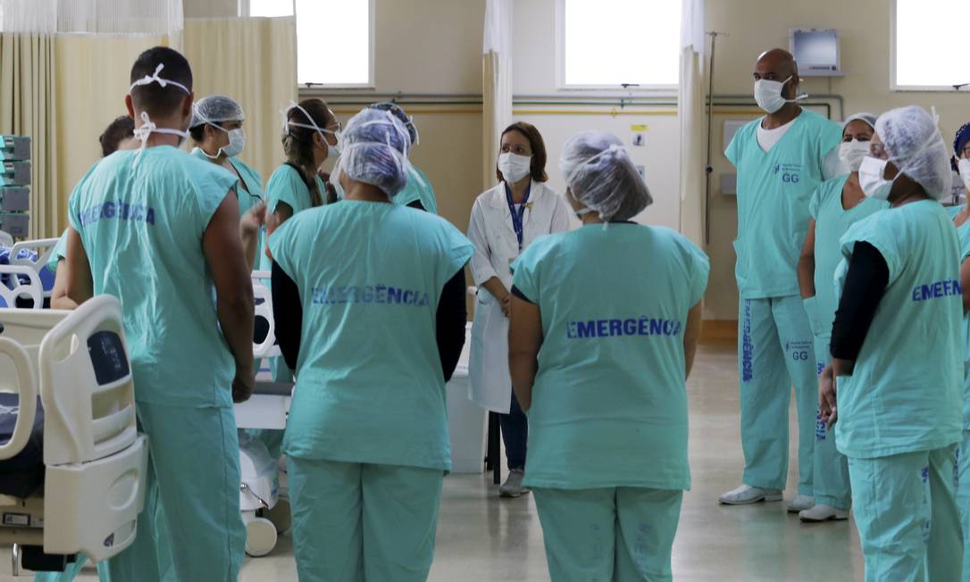 Profissionais do Hospital Federal de Bonsucesso, na Zona Norte, durante reunião sobre Covid-19 (Arquivo) Foto: Fabiano Rocha / Agência O Globo