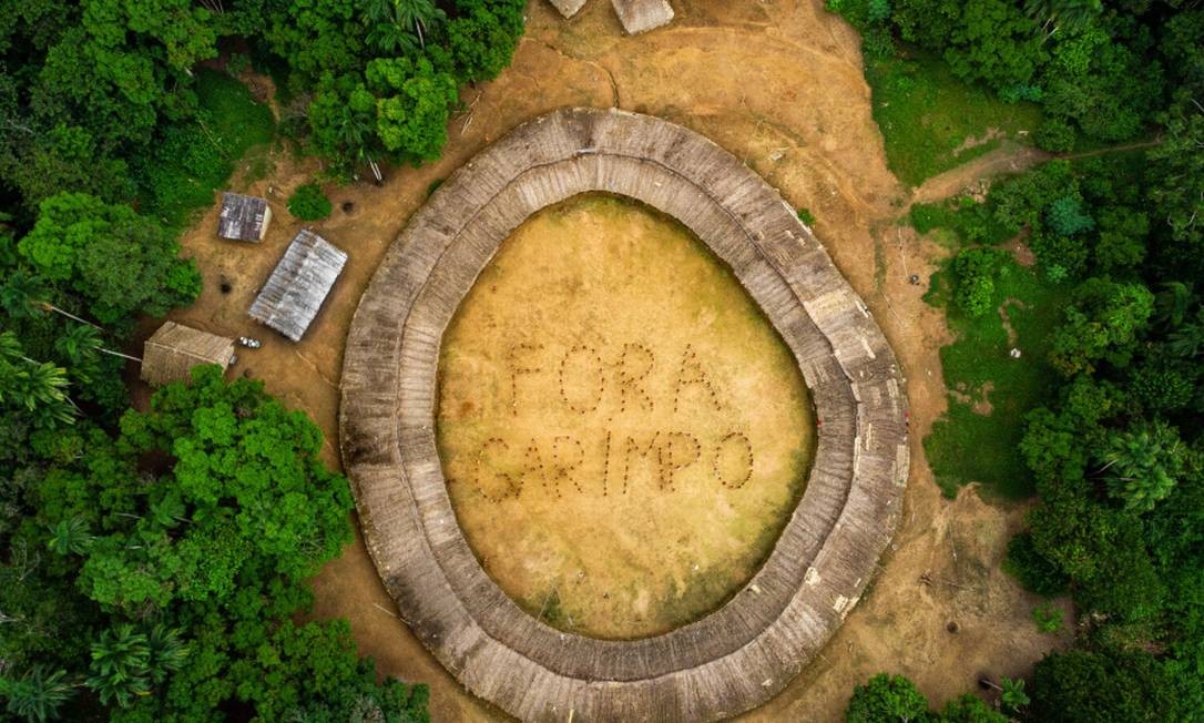 Lideranças ianomâmis se manifestam contra garimpo em suas terras durante o primeiro Fórum de Lideranças da TI Yanomami; adoldescente está entre as vítimas de coronavírus Foto: Vitor Moriyama - ISA