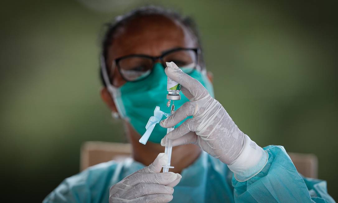 Campanha de vacinação contra a gripe entra na terceira e última fase Foto: Pablo Jacob / Agência O Globo