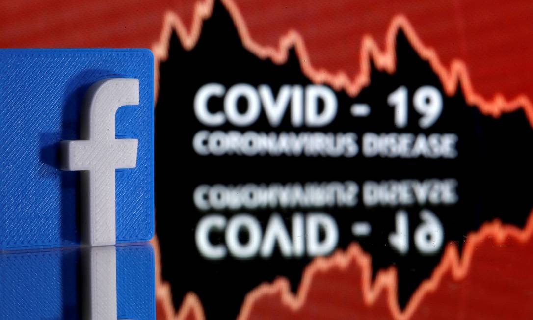 Facebook vai alertar usuários que interagiram com notícias falsas sobre a Covid-19 Foto: Dado Ruvic / REUTERS