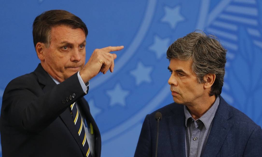O presidente Jair Bolsonaro e o novo ministro da Saúde, Nelson Teich, no Palácio do Planalto.16/04/2020 Foto: Jorge William / Agência O Globo