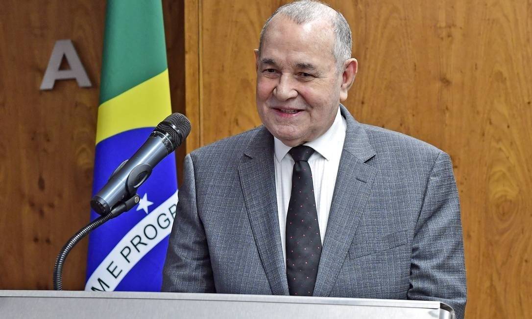 PGR denuncia ex-presidente do TJ da Bahia por posse ilegal de arma - Jornal  O Globo