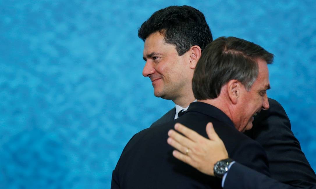 Bolsonaro and Moro during a ceremony at the Planalto Palace to promote the crime package Photo: Adriano Machado / Agência O Globo - 03/10/2019 