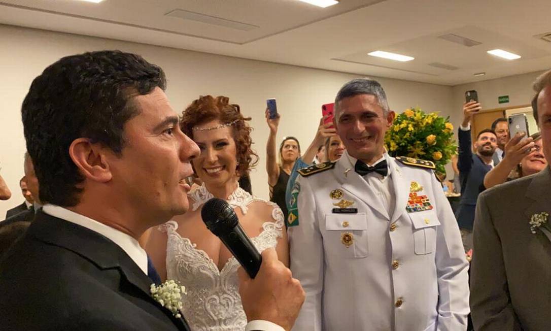 Sergio Moro discursa em casamento da deputada Carla Zambelli Foto: Divulgação