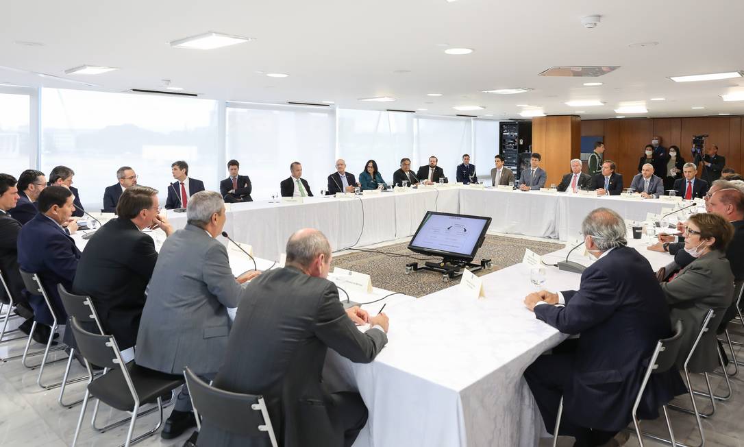 Reunião com presidente, ministros e vice, na qual Moro diz ter sido ameaçado
Foto: Marcos Correa / PR