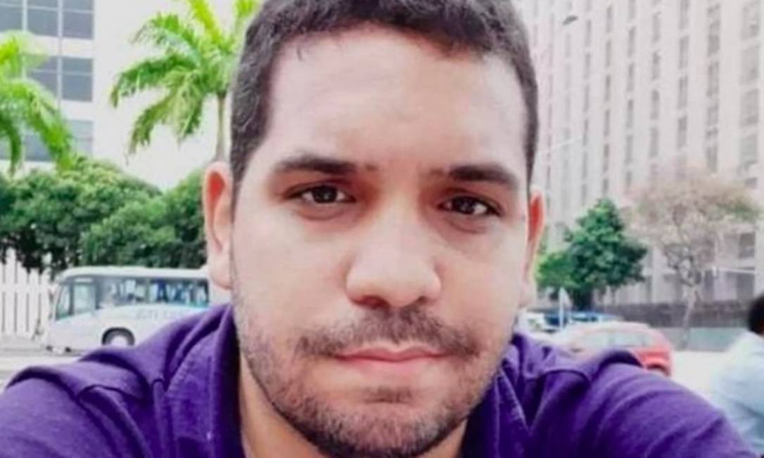 Rodrigo Guadagno dos Santos, de 31 anos, estava em diligência quando foi atingido Foto: Reprodução