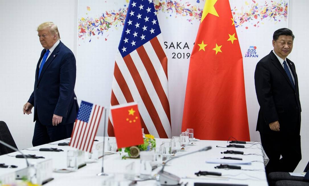 Trump e Xi, durante reunião do G20 em Osaka, no Japão, em 2019 Foto: BRENDAN SMIALOWSKI / AFP / 29-06-2019