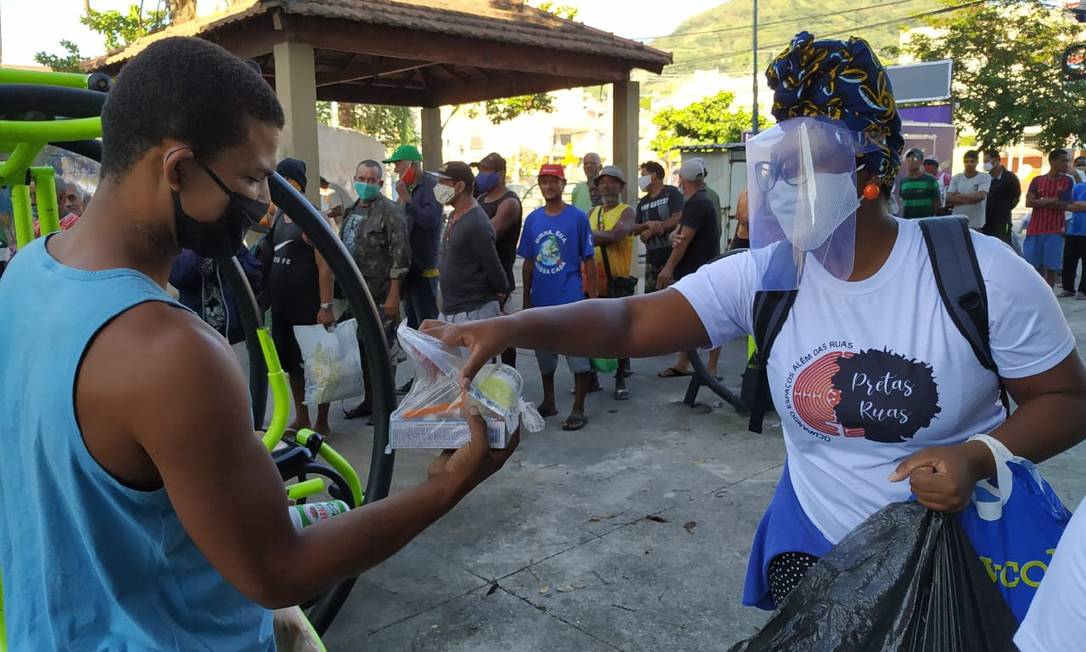 Projeto distriubui kits de higiene e alimentação em bairros da Zona Norte do Rio. Foto: Divulgação