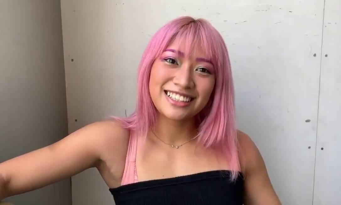 Morre aos 22 anos a lutadora Hana Kimura estrela da série 
