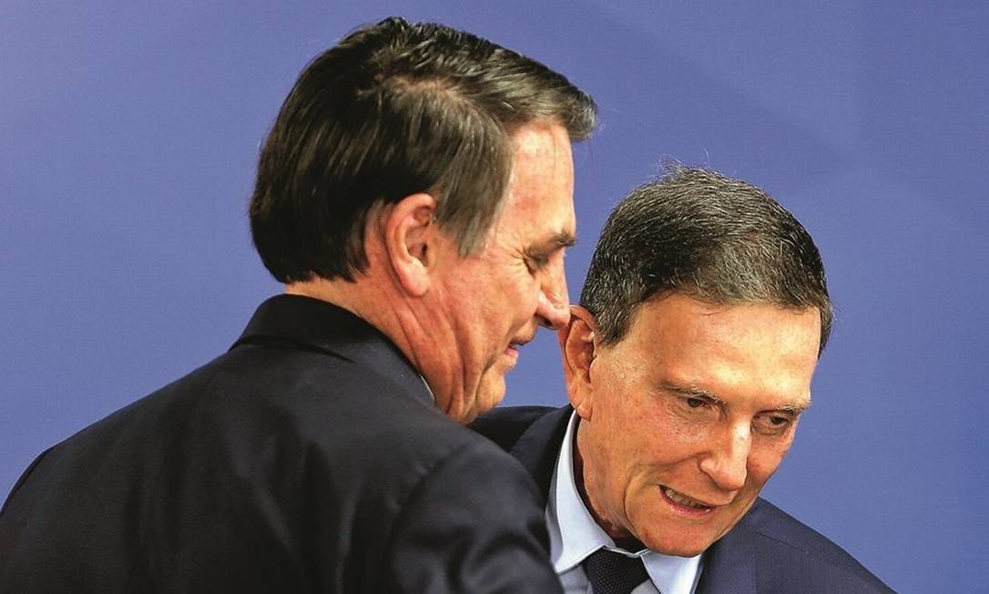 Jair Bolsonaro e Marcelo Crivella Foto: Jorge William / Agência O Globo